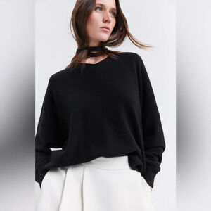 Zara 100% WOOL V-NECK SWEATER